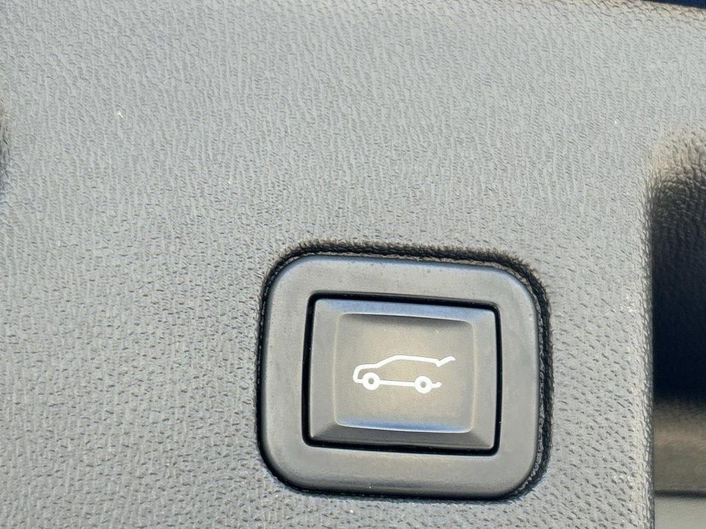 used 2022 Chevrolet Equinox car, priced at $24,902