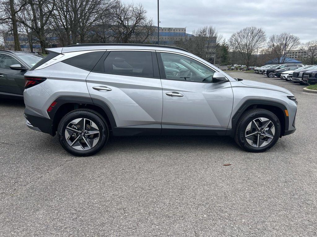new 2026 Hyundai TUCSON Hybrid car, priced at $32,434