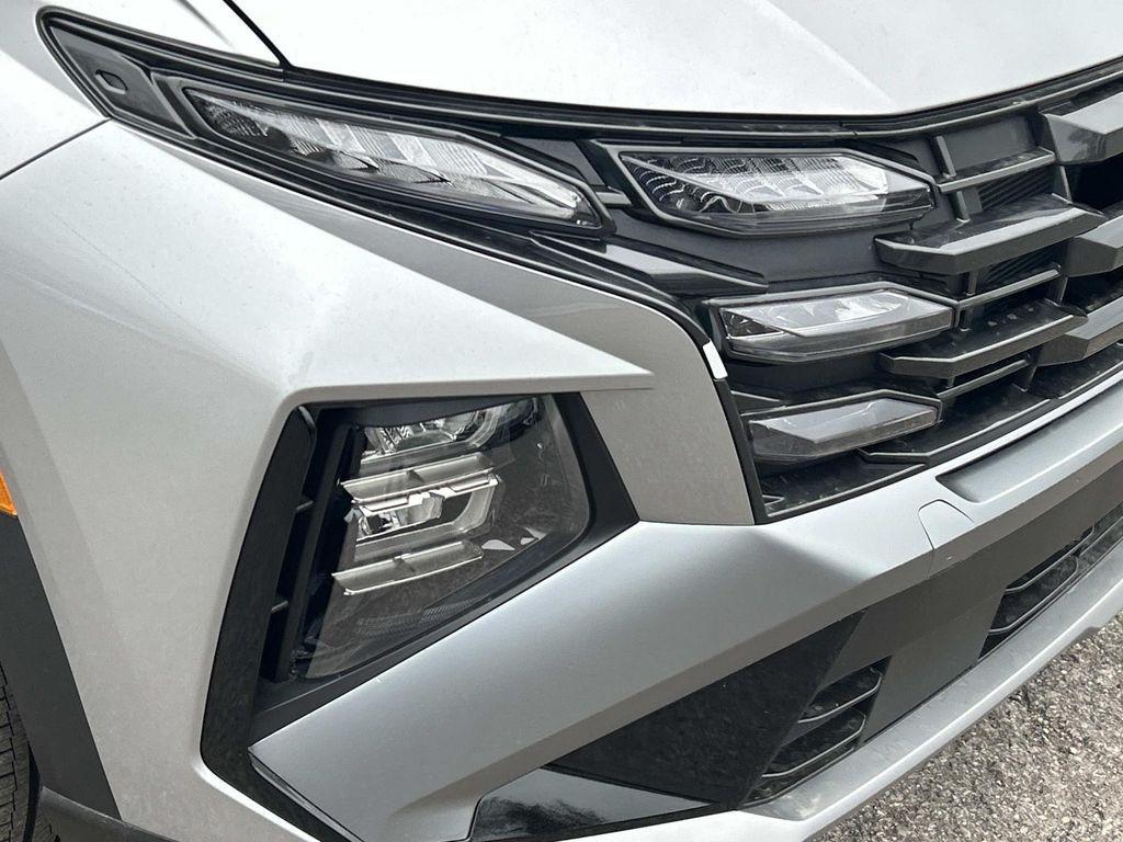 new 2026 Hyundai TUCSON Hybrid car, priced at $32,434