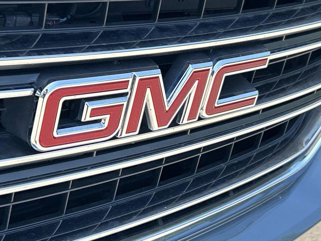 used 2020 GMC Yukon car, priced at $25,903