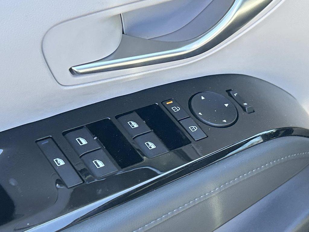 used 2025 Hyundai Tucson car, priced at $35,902