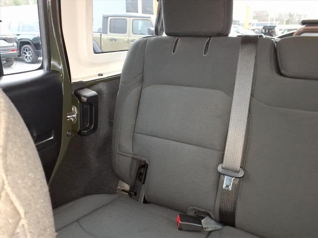 used 2021 Jeep Wrangler Unlimited car, priced at $27,998