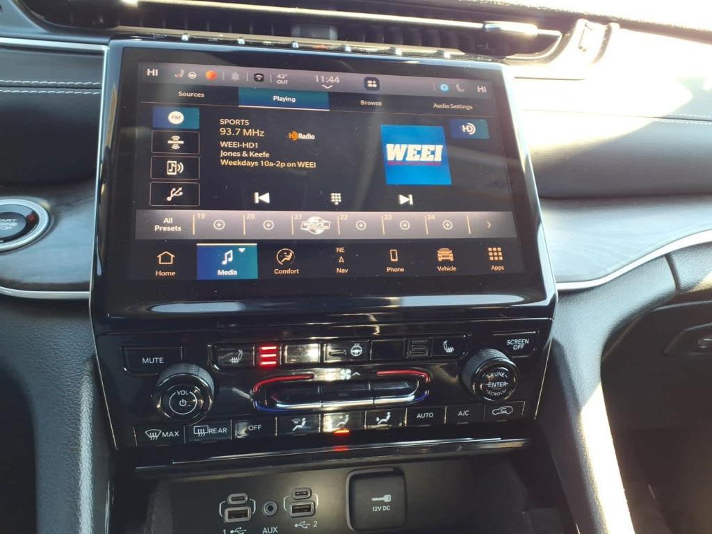 used 2023 Jeep Grand Cherokee car, priced at $31,172