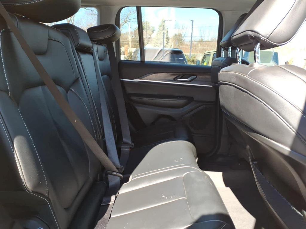used 2023 Jeep Grand Cherokee car, priced at $31,172