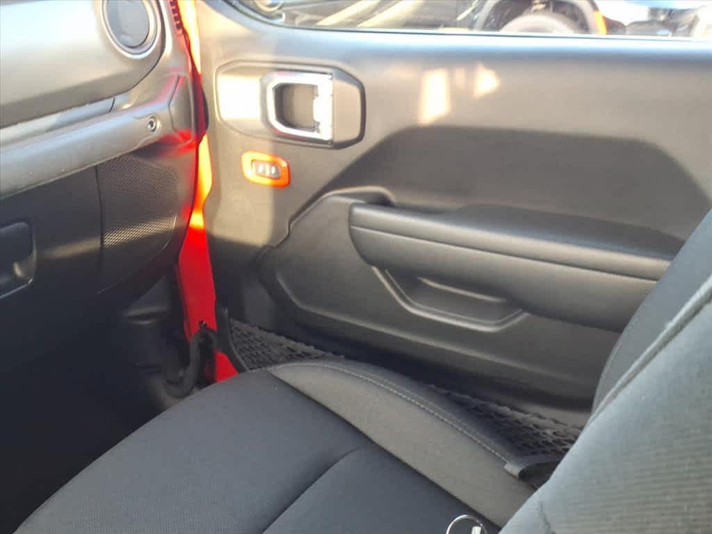 used 2022 Jeep Gladiator car, priced at $27,574