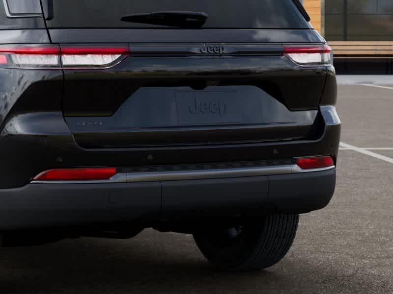 new 2026 Jeep Grand Cherokee car, priced at $46,670