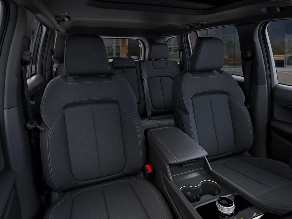 new 2025 Jeep Grand Cherokee car, priced at $35,675