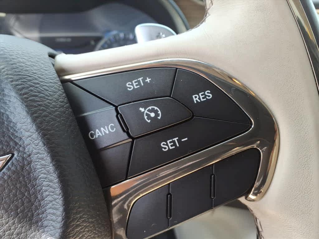 used 2016 Chrysler 200 car, priced at $16,280