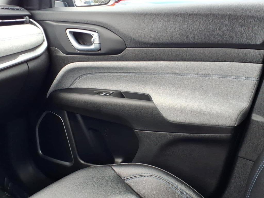 used 2024 Jeep Compass car, priced at $23,901
