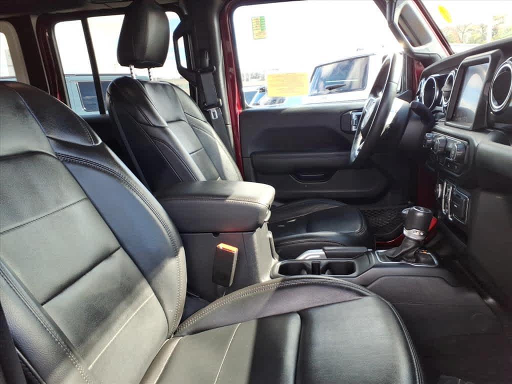 used 2022 Jeep Wrangler Unlimited car, priced at $35,273