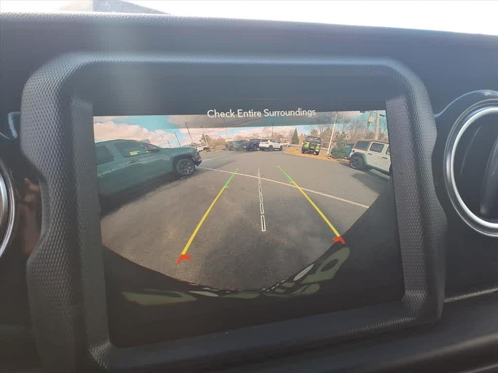 used 2022 Jeep Wrangler Unlimited car, priced at $35,273