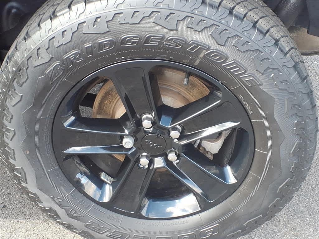 used 2022 Jeep Wrangler Unlimited car, priced at $35,273