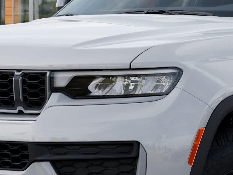 new 2026 Jeep Grand Cherokee car, priced at $46,075