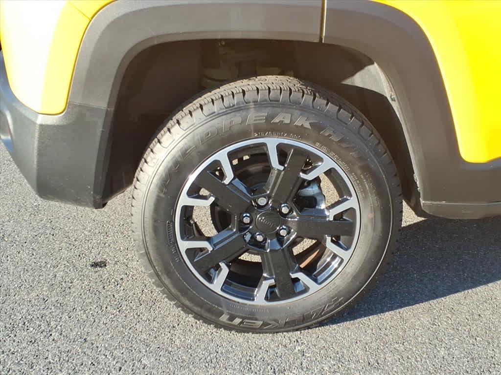 used 2023 Jeep Renegade car, priced at $25,121