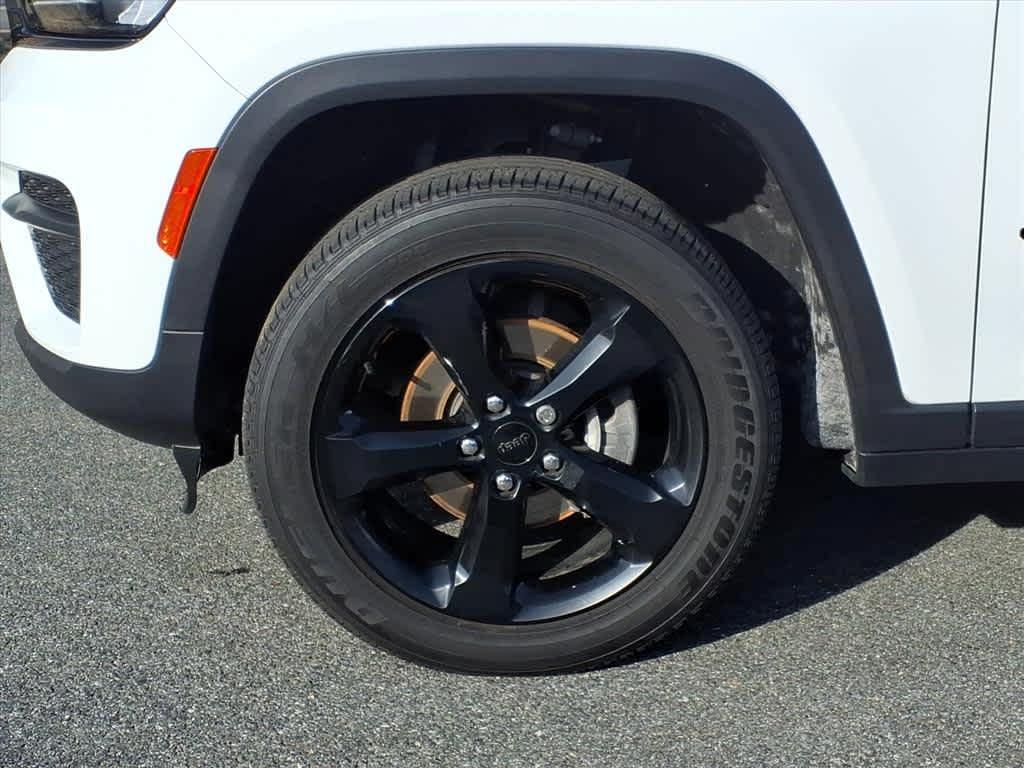 used 2023 Jeep Grand Cherokee car, priced at $31,599