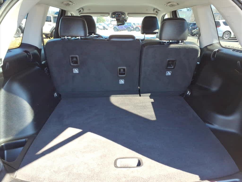 used 2023 Jeep Grand Cherokee car, priced at $32,555