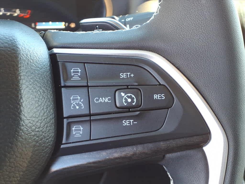 used 2023 Jeep Grand Cherokee car, priced at $32,555