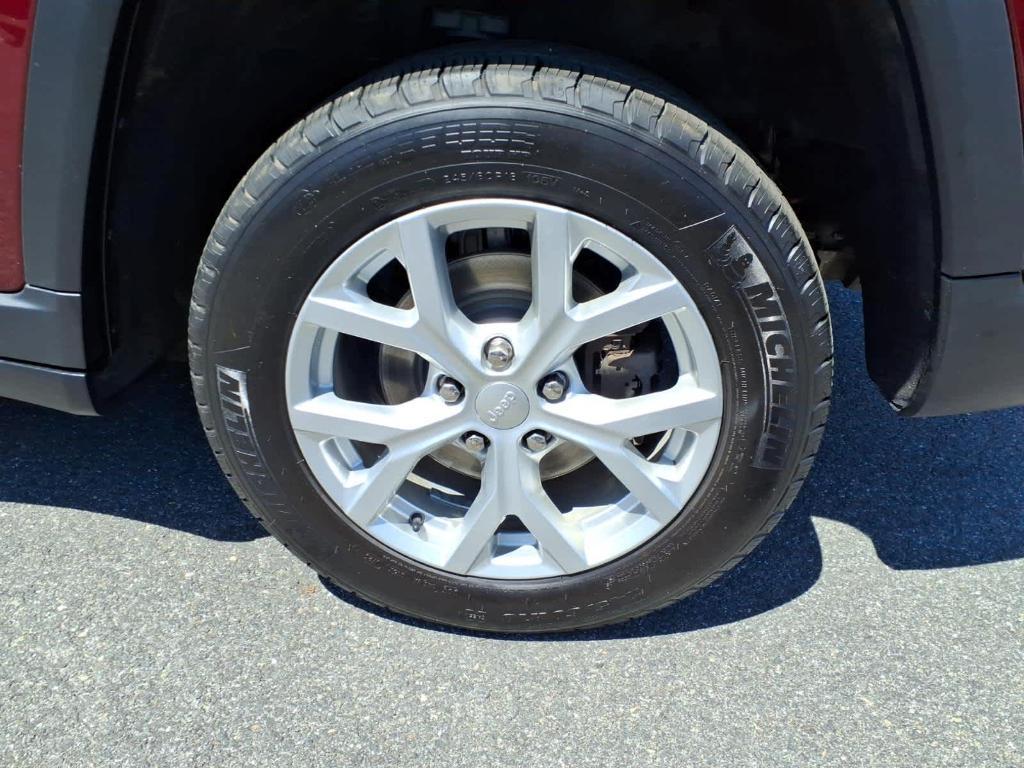 used 2023 Jeep Grand Cherokee car, priced at $33,309