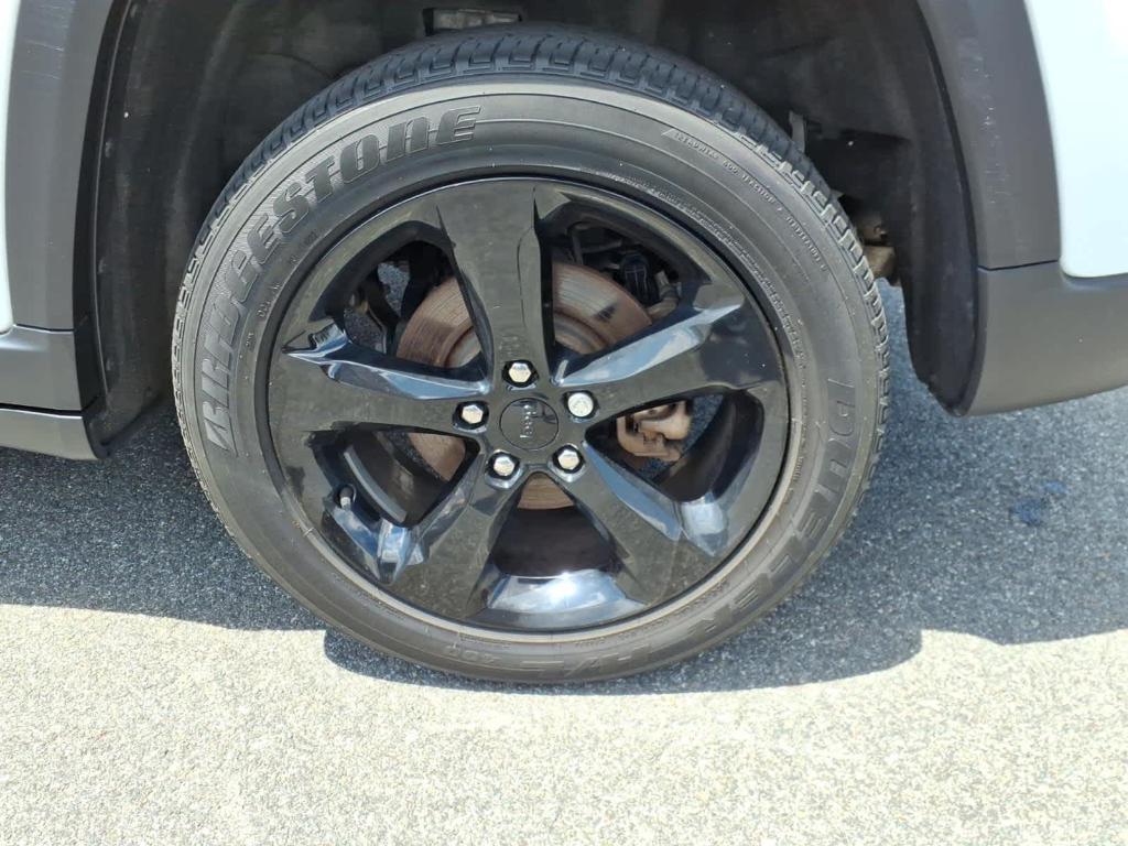 used 2023 Jeep Grand Cherokee car, priced at $34,639