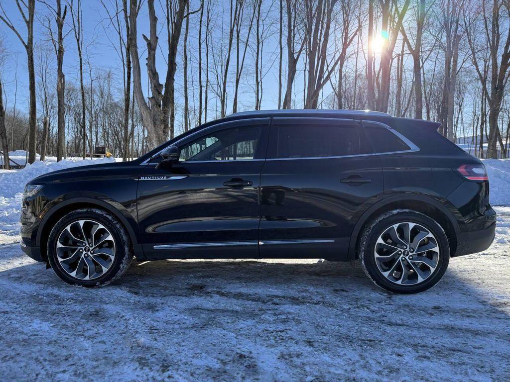 used 2022 Lincoln Nautilus car, priced at $35,499
