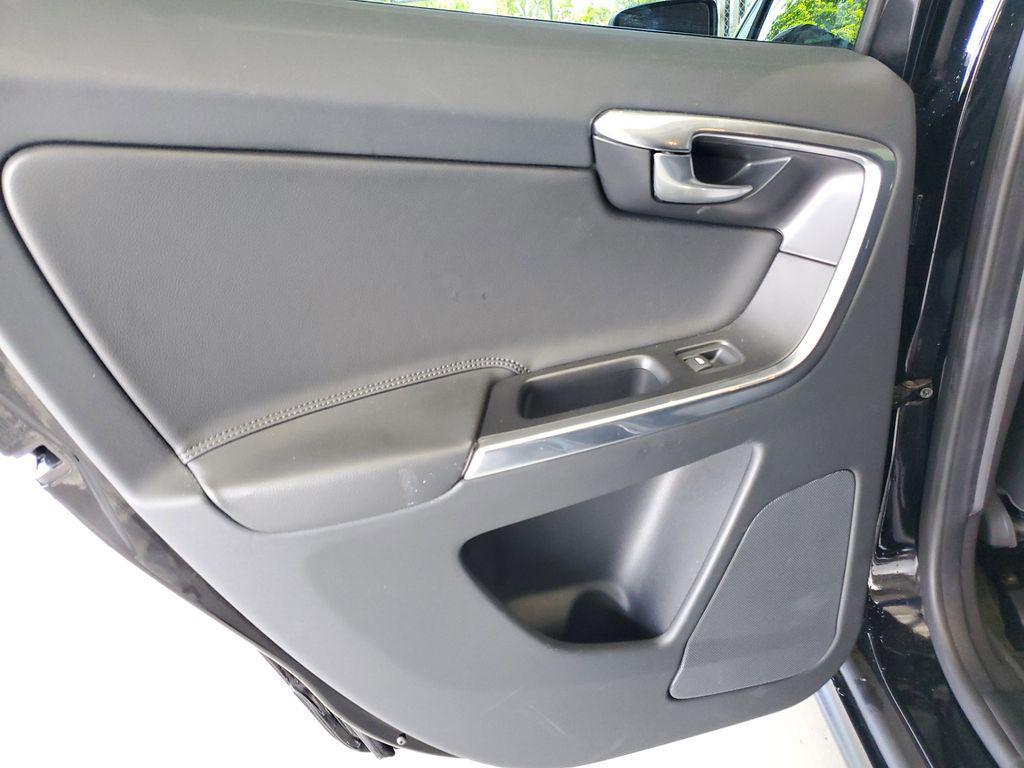 used 2016 Volvo XC60 car, priced at $15,229
