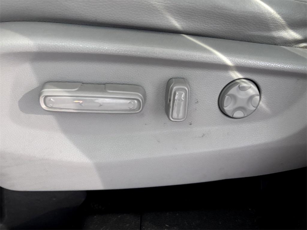 used 2020 Honda Odyssey car, priced at $22,295