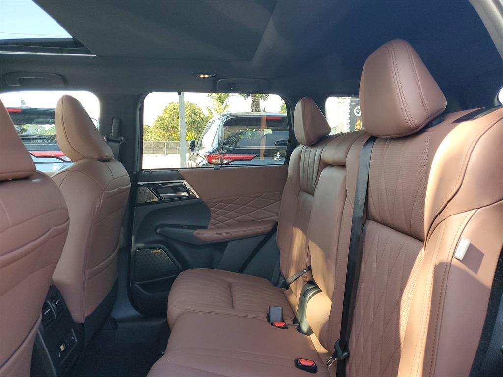 new 2026 Mitsubishi Outlander car, priced at $45,605