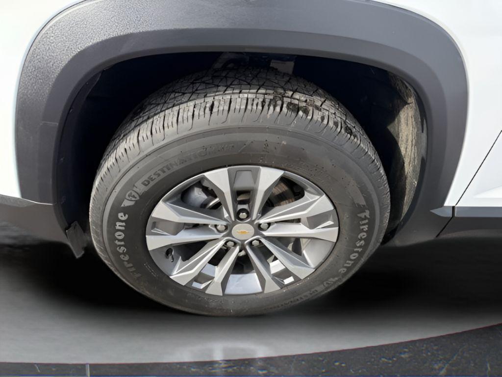 used 2025 Chevrolet Equinox car, priced at $23,995