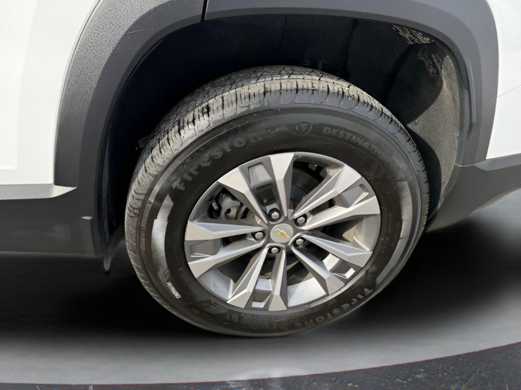 used 2025 Chevrolet Equinox car, priced at $23,995