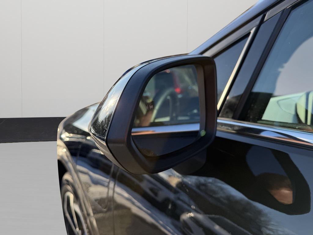 used 2025 Chevrolet Equinox EV car, priced at $23,295