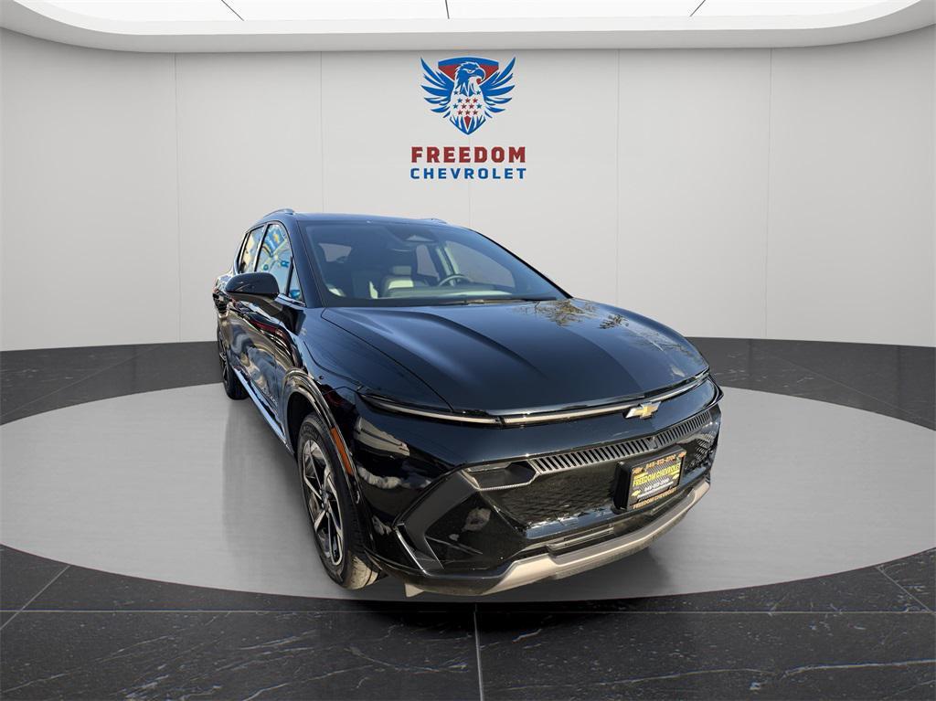 used 2025 Chevrolet Equinox EV car, priced at $23,295