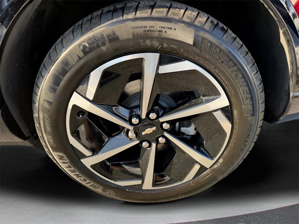 used 2025 Chevrolet Equinox EV car, priced at $23,295