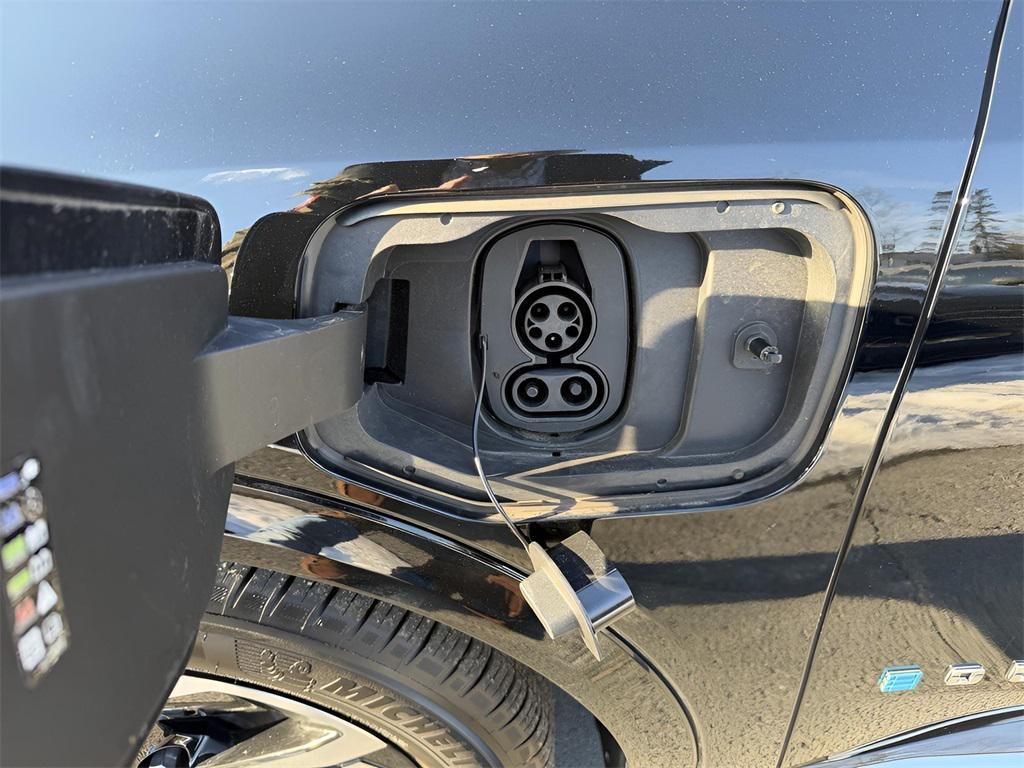 used 2025 Chevrolet Equinox EV car, priced at $23,295