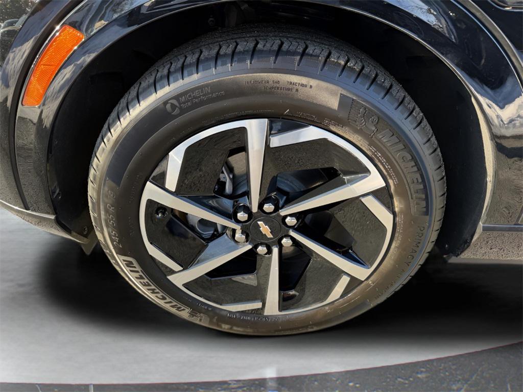 used 2025 Chevrolet Equinox EV car, priced at $23,295