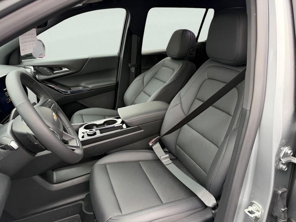 new 2026 Chevrolet Equinox car, priced at $33,695