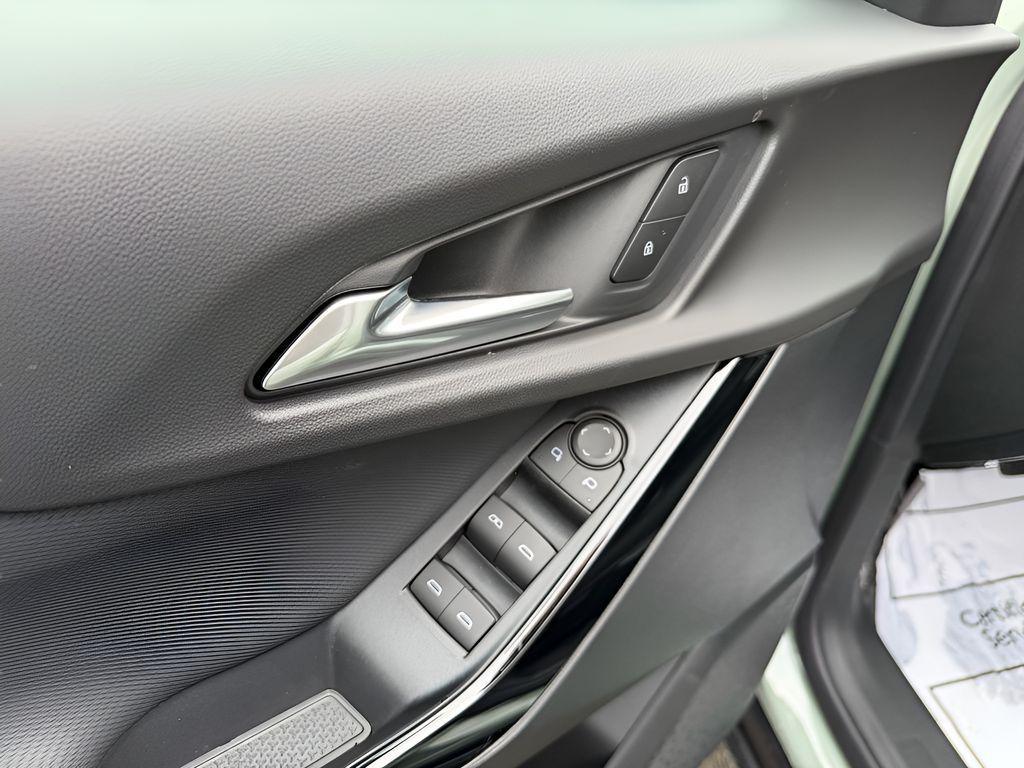 new 2026 Chevrolet Equinox car, priced at $28,695