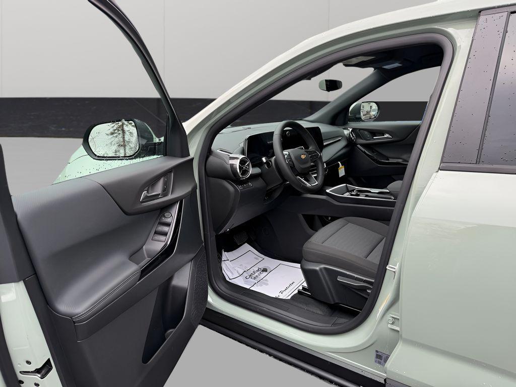 new 2026 Chevrolet Equinox car, priced at $28,695