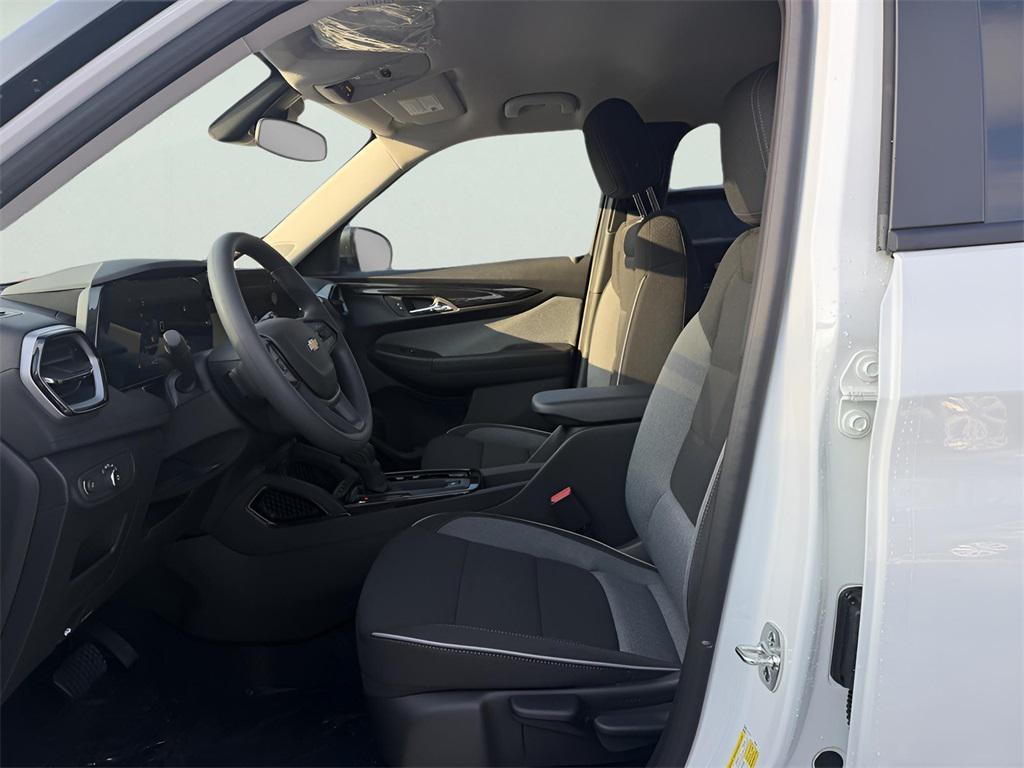 new 2026 Chevrolet TrailBlazer car, priced at $25,495