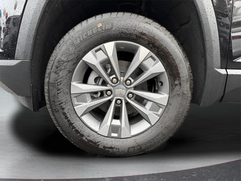 new 2026 Chevrolet Equinox car, priced at $29,675