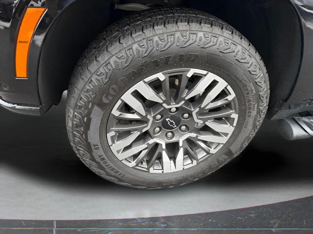 used 2025 Chevrolet Suburban car, priced at $63,985