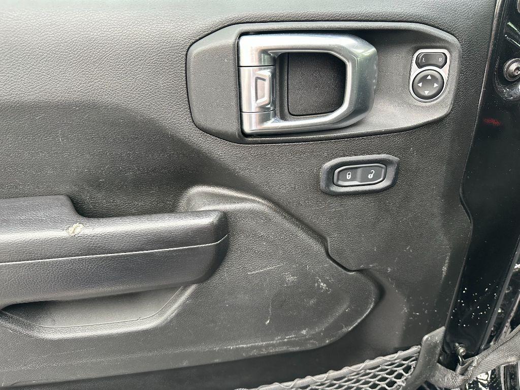 used 2023 Jeep Gladiator car, priced at $27,900