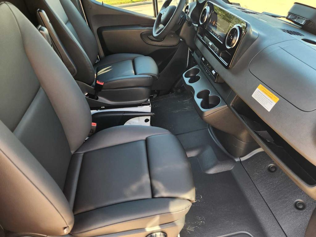 new 2025 Mercedes-Benz Sprinter 2500 car, priced at $62,519