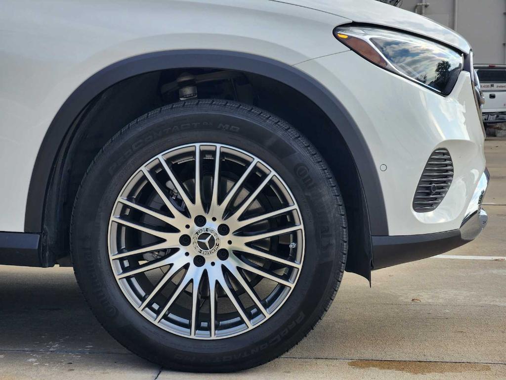 used 2025 Mercedes-Benz GLC 300 car, priced at $42,890