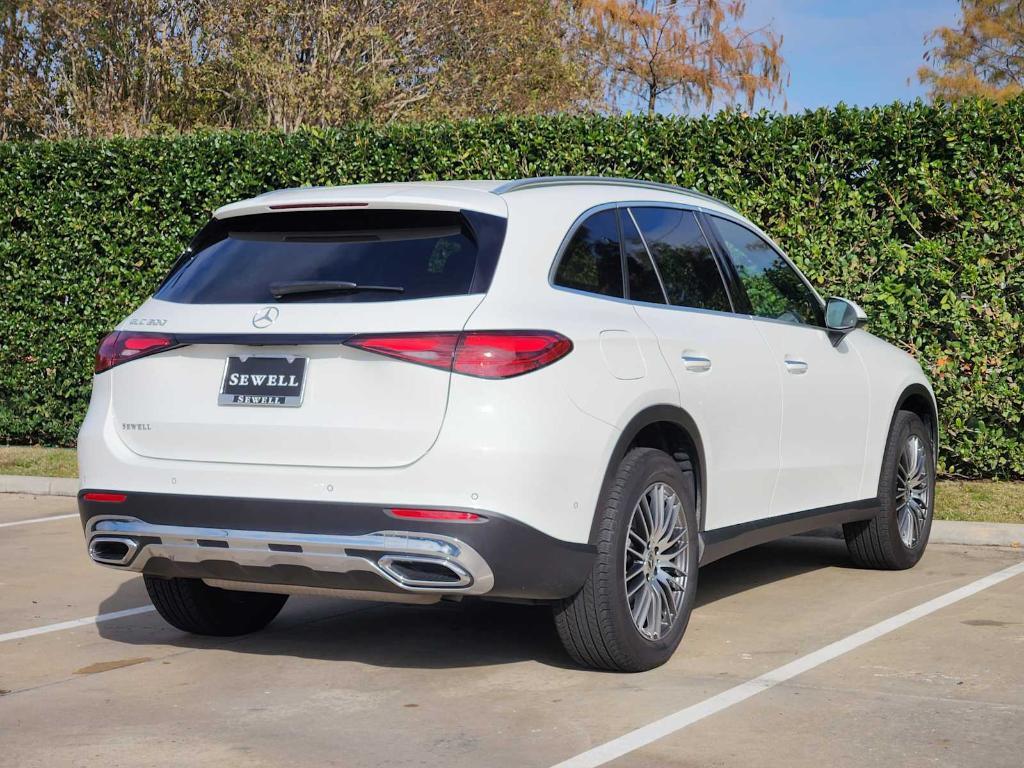 used 2025 Mercedes-Benz GLC 300 car, priced at $42,890