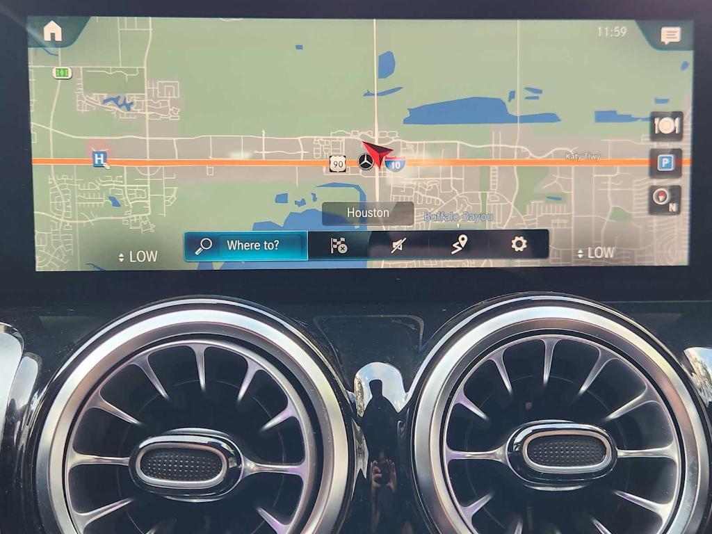 used 2022 Mercedes-Benz GLB 250 car, priced at $26,992