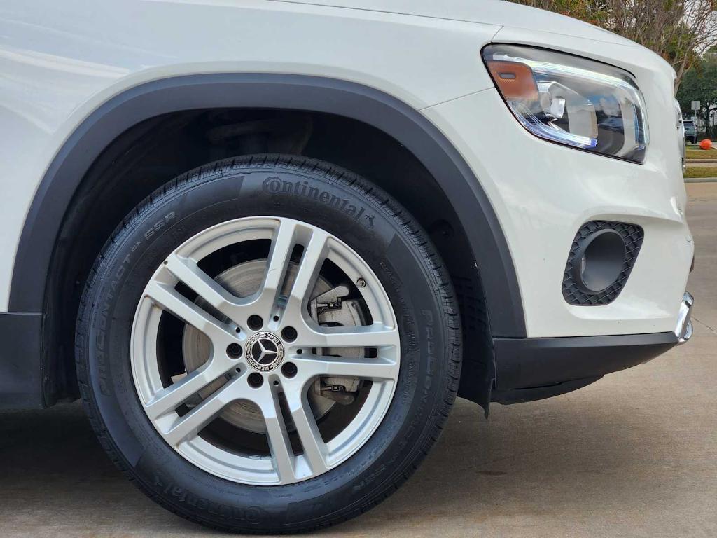 used 2022 Mercedes-Benz GLB 250 car, priced at $26,992