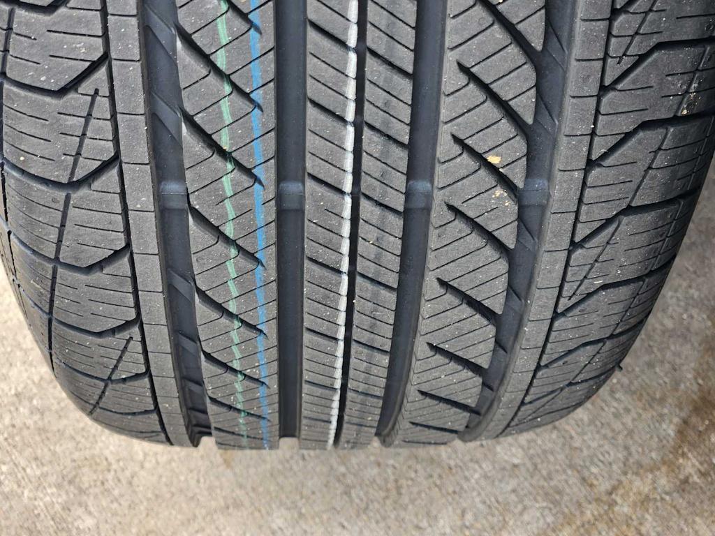 used 2022 Mercedes-Benz GLB 250 car, priced at $26,992