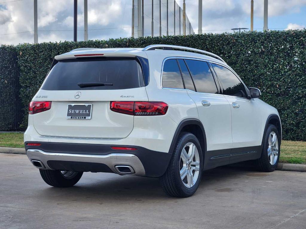 used 2022 Mercedes-Benz GLB 250 car, priced at $26,992