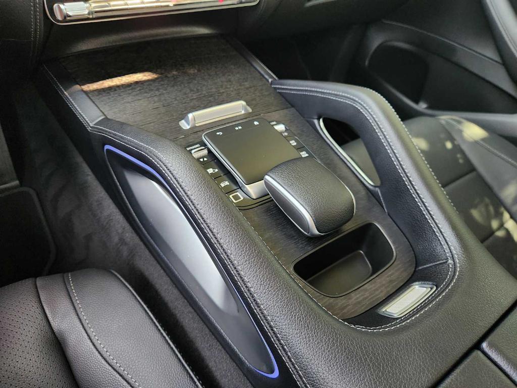 Mercedes-Benz GLE view 17