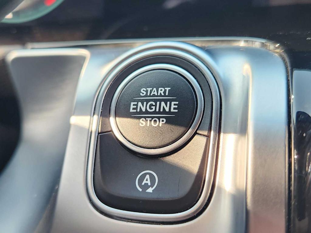 used 2021 Mercedes-Benz GLB 250 car, priced at $28,491